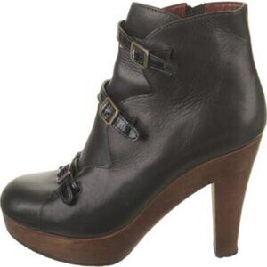 SEE BY CHLOE - Black Buckle Accent Platform Boots Sz 38 (US 8)
